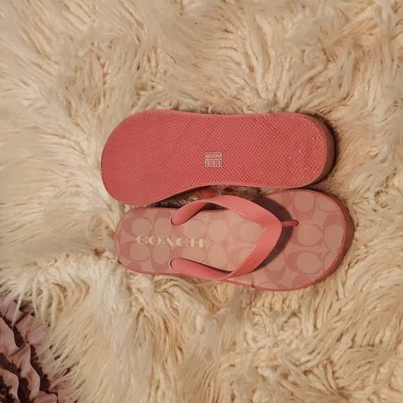 BRAND NEW COACH SLIDES - Picture 2 of 2